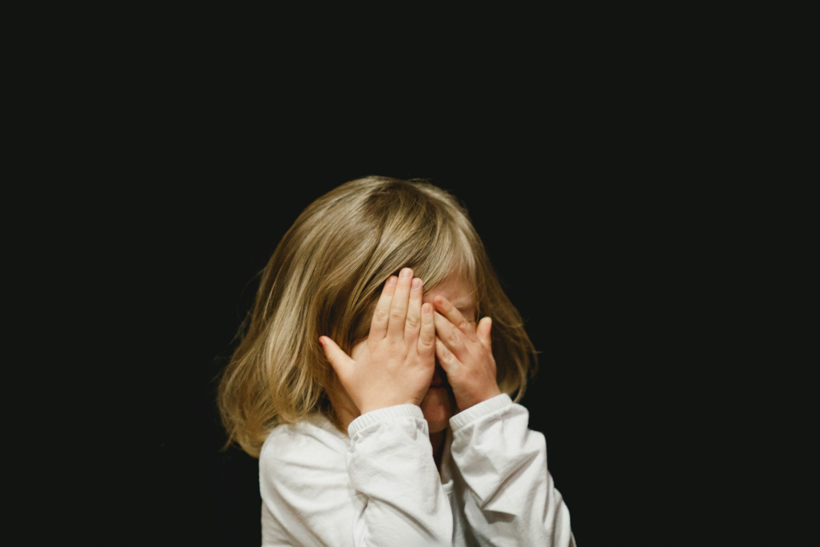 verborgen tekenen van angst bij kinderen